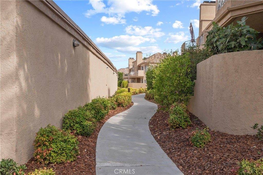 23625 Del Monte, Valencia, CA 91355