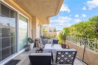 23625 Del Monte, Valencia, CA 91355