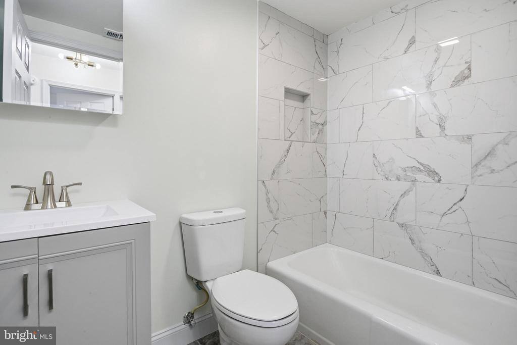 7609 Fontainebleau Drive, Hyattsville, MD 20784