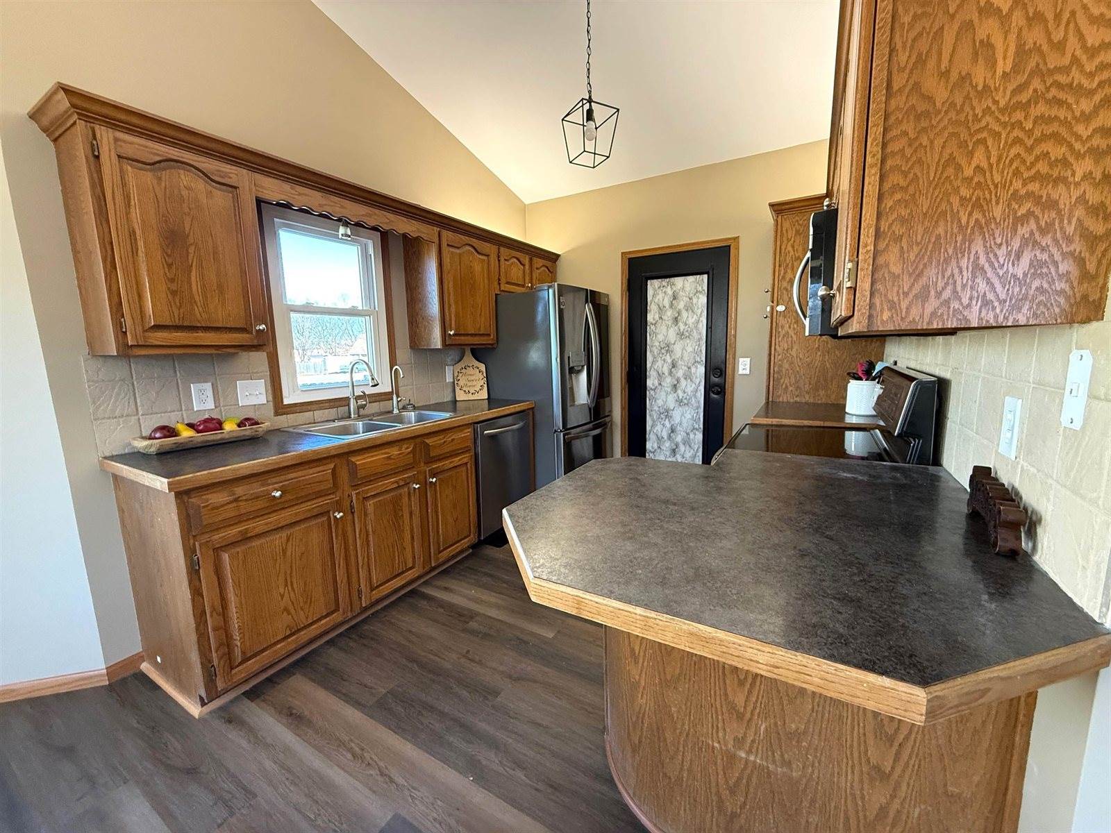 2335 South Cypress St, Wichita, KS 67207