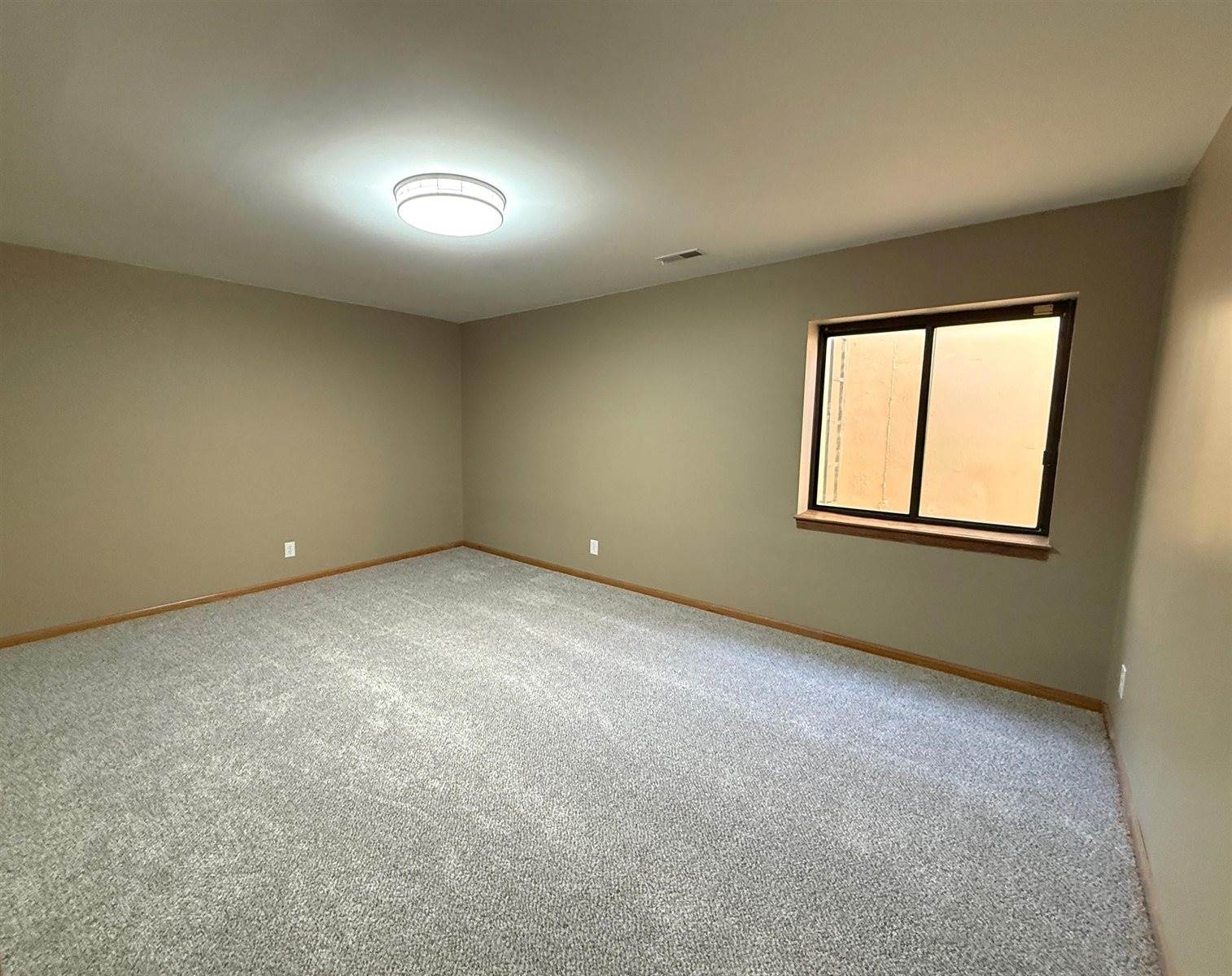 2335 South Cypress St, Wichita, KS 67207