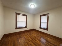 301 SW Western AVE, Topeka, KS 66606