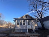 301 SW Western AVE, Topeka, KS 66606