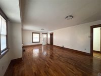 301 SW Western AVE, Topeka, KS 66606