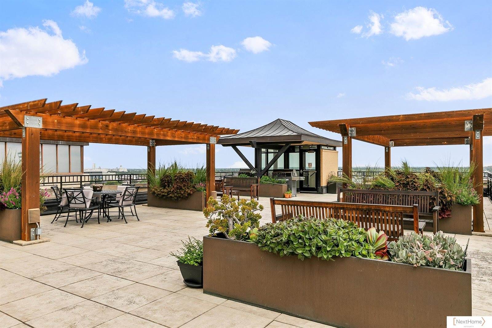 128 North 13Th Street, Lincoln, NE 68508