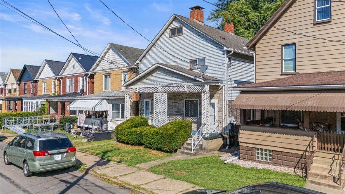 1113-1115 Stieren Ave, Brackenridge, PA 15014