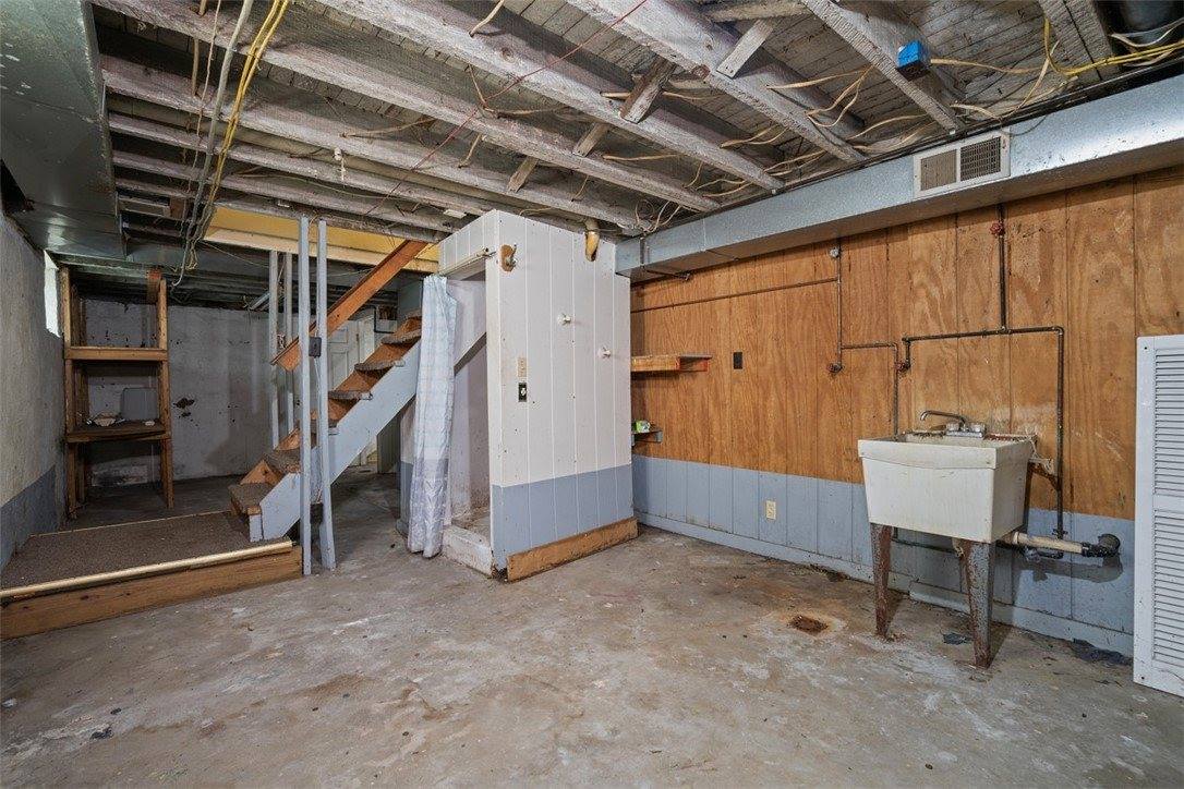 1113-1115 Stieren Ave, Brackenridge, PA 15014