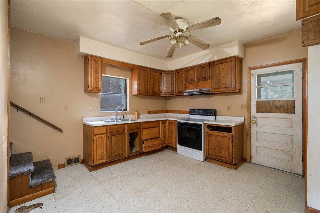 1113-1115 Stieren Ave, Brackenridge, PA 15014