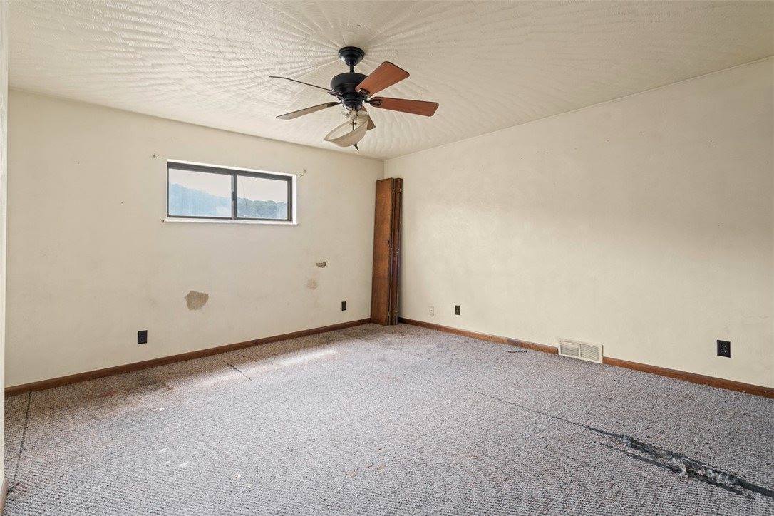 1113-1115 Stieren Ave, Brackenridge, PA 15014