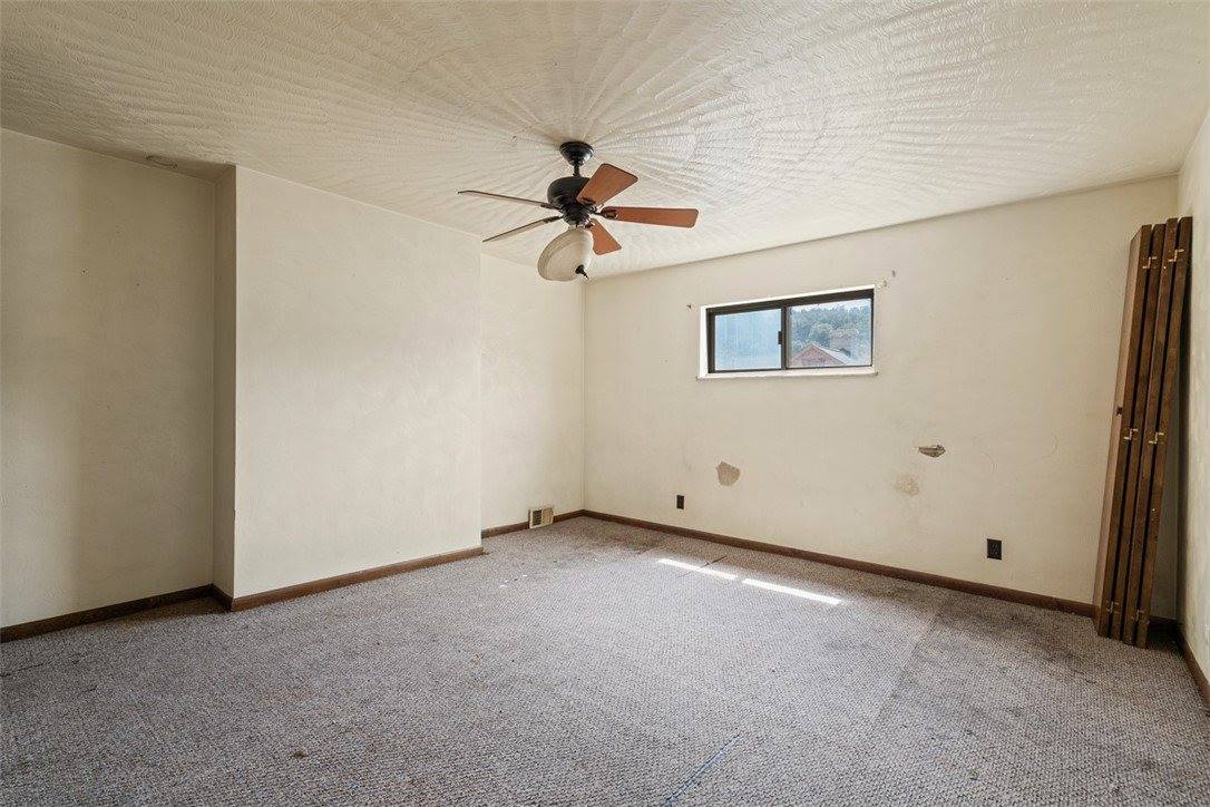 1113-1115 Stieren Ave, Brackenridge, PA 15014