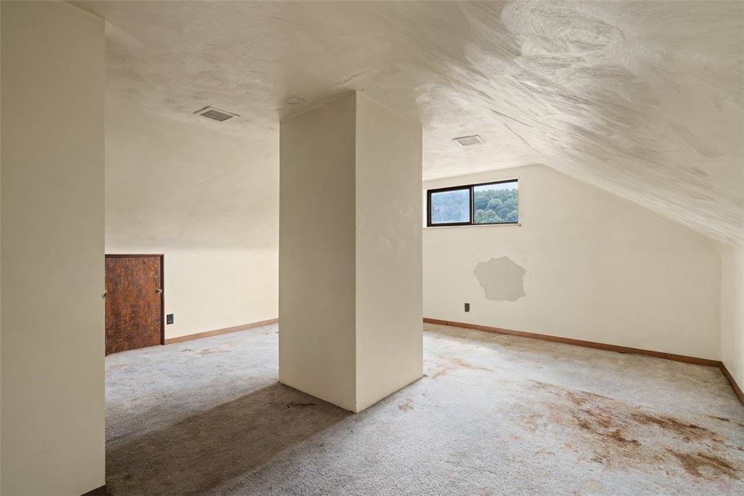 1113-1115 Stieren Ave, Brackenridge, PA 15014