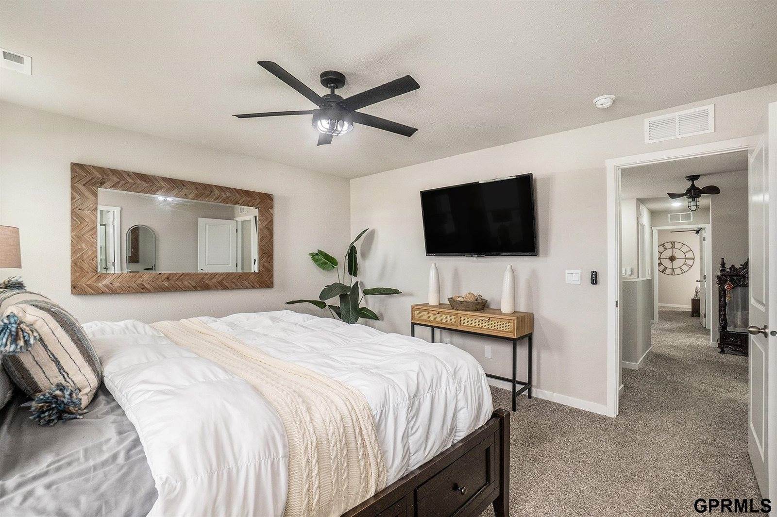 10816 South 177Th Street, Omaha, NE 68136