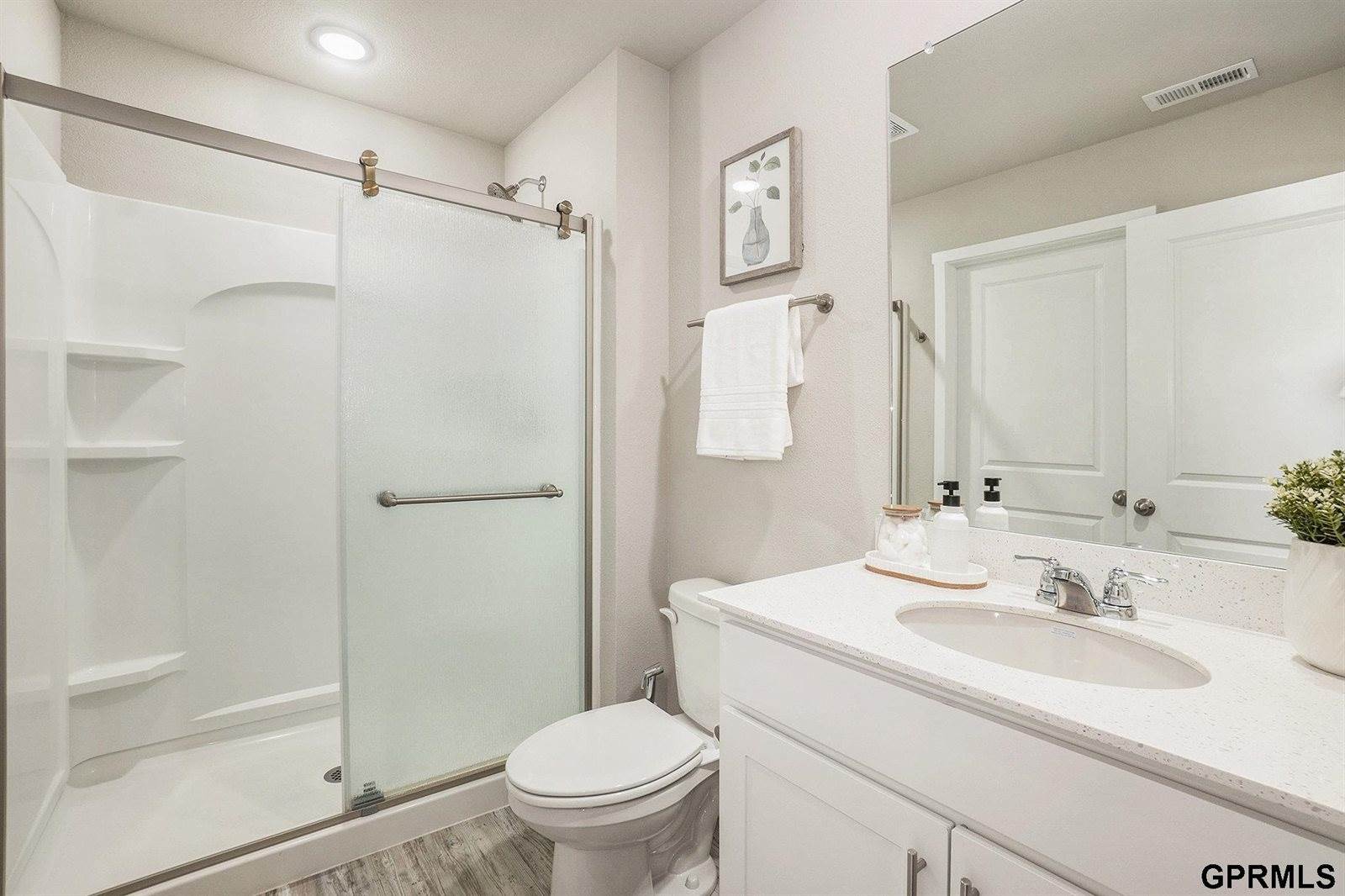 10816 South 177Th Street, Omaha, NE 68136