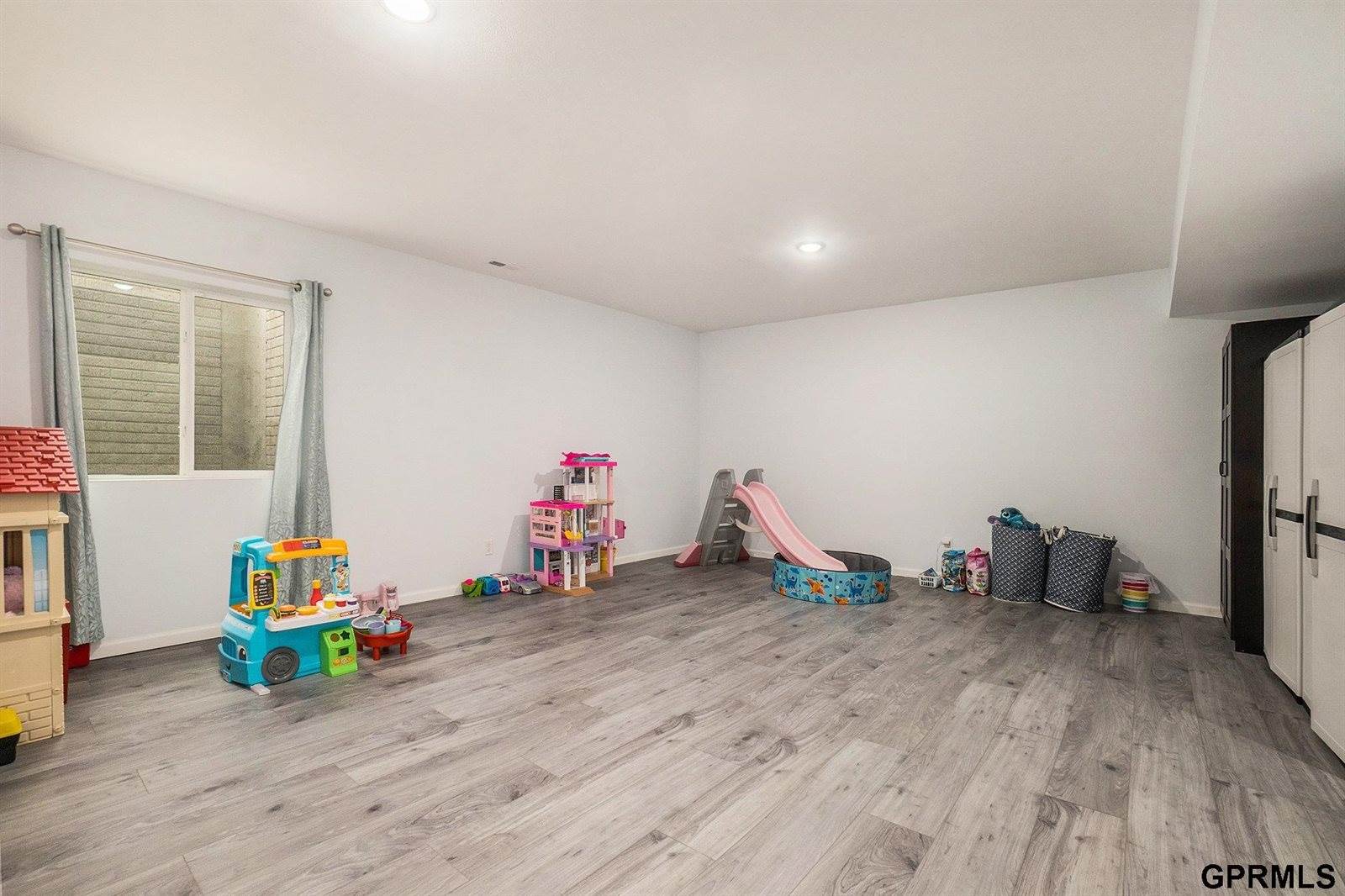 10816 South 177Th Street, Omaha, NE 68136