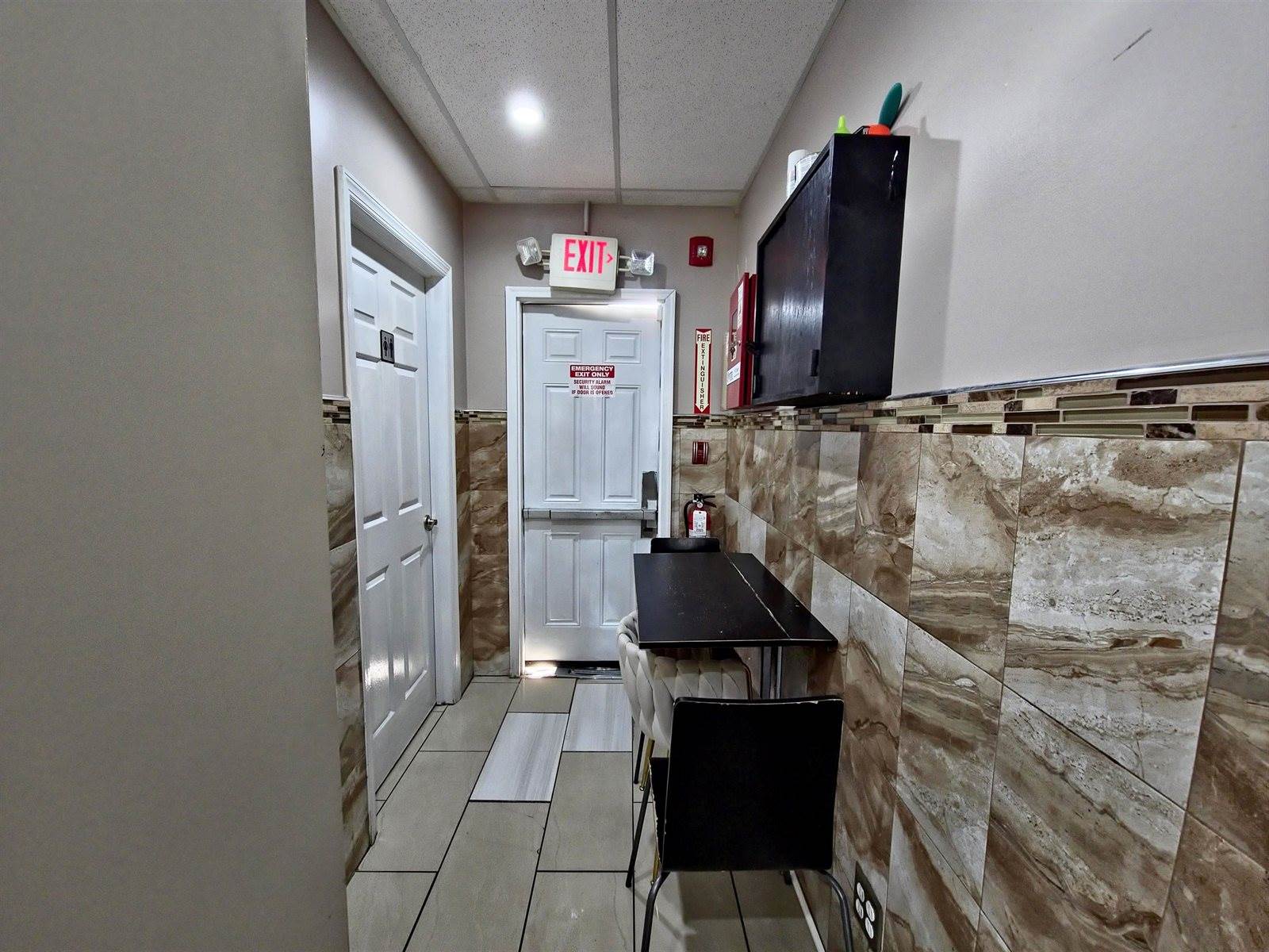 6040 Bergenline Ave, West New York, NJ 07093