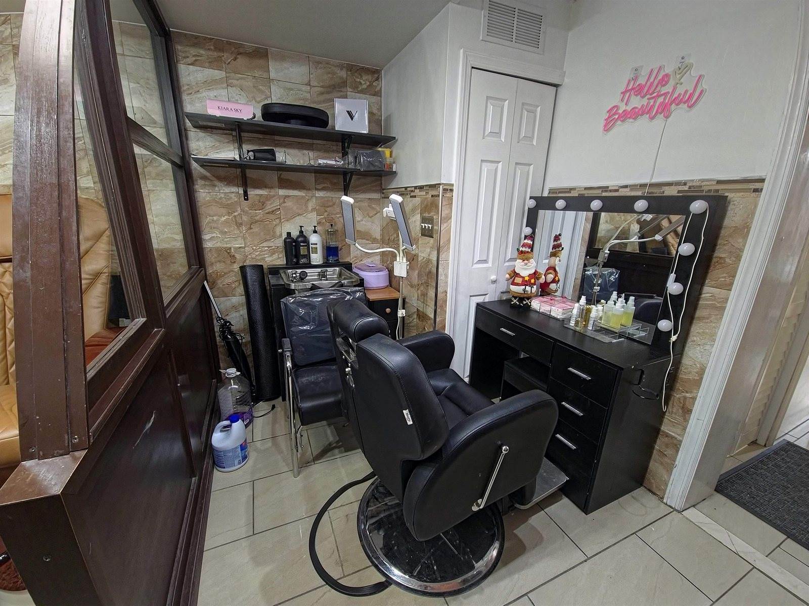 6040 Bergenline Ave, West New York, NJ 07093