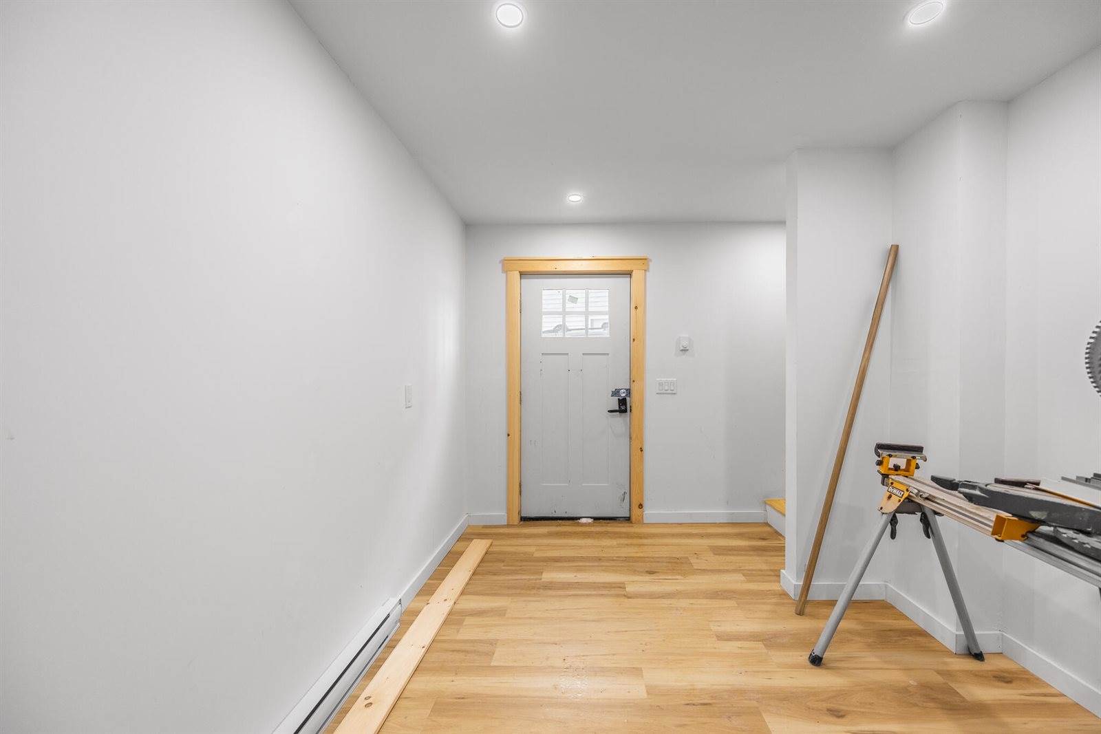 2 Highland Avenue, Bangor, ME 04401