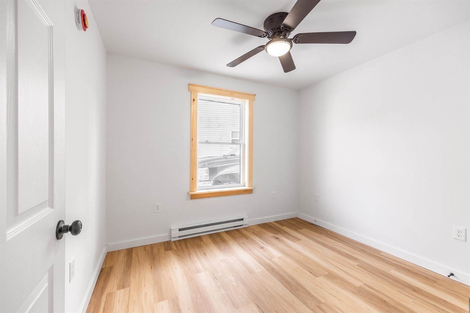 2 Highland Avenue, Bangor, ME 04401