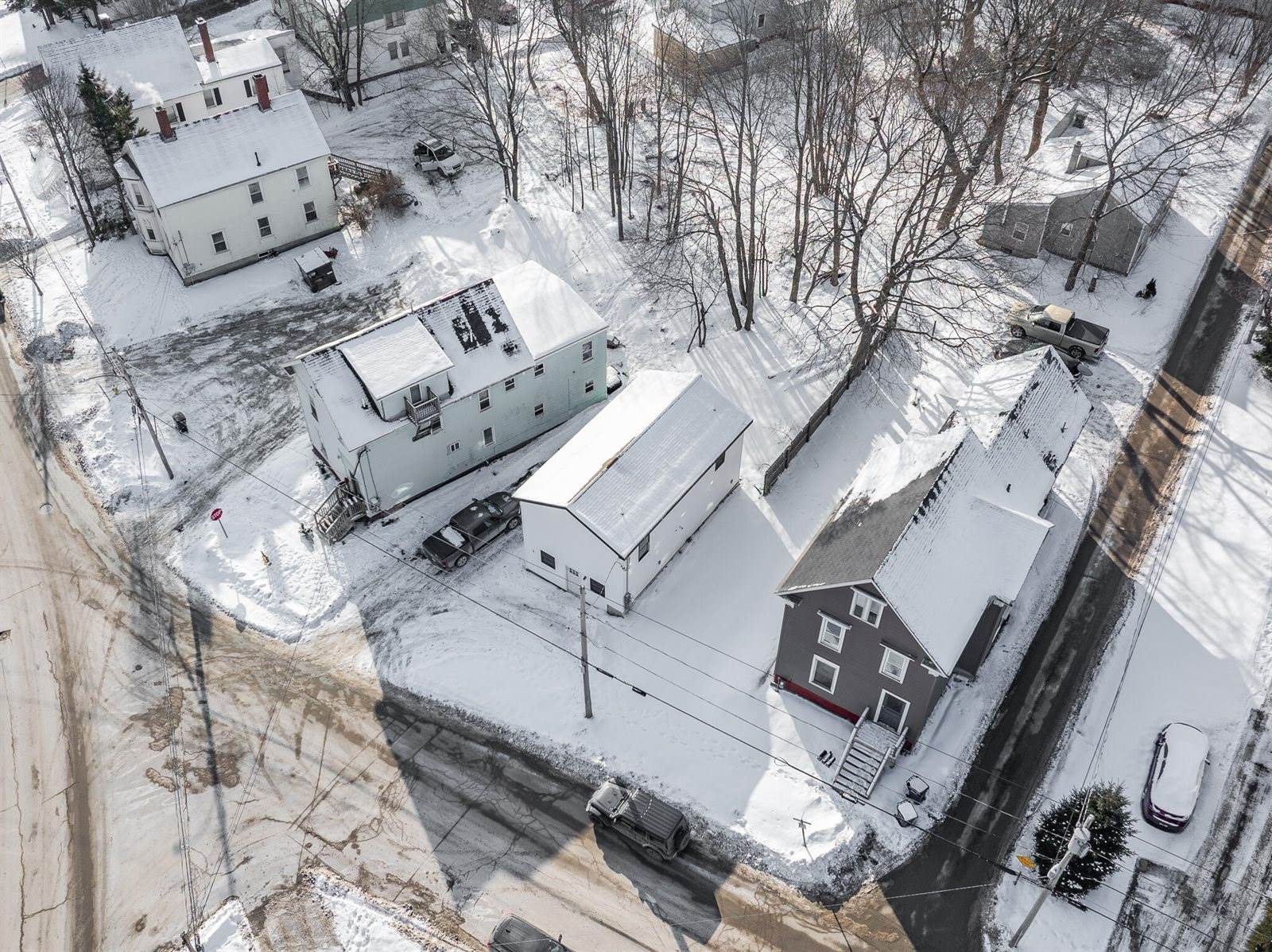 2 Highland Avenue, Bangor, ME 04401