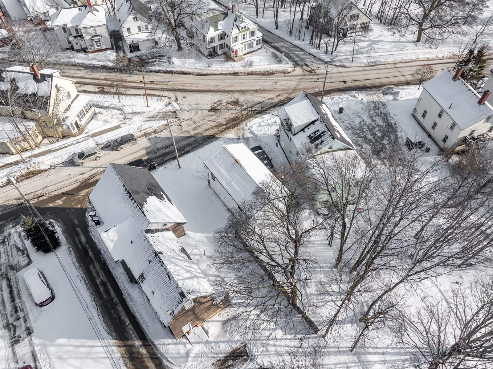 2 Highland Avenue, Bangor, ME 04401