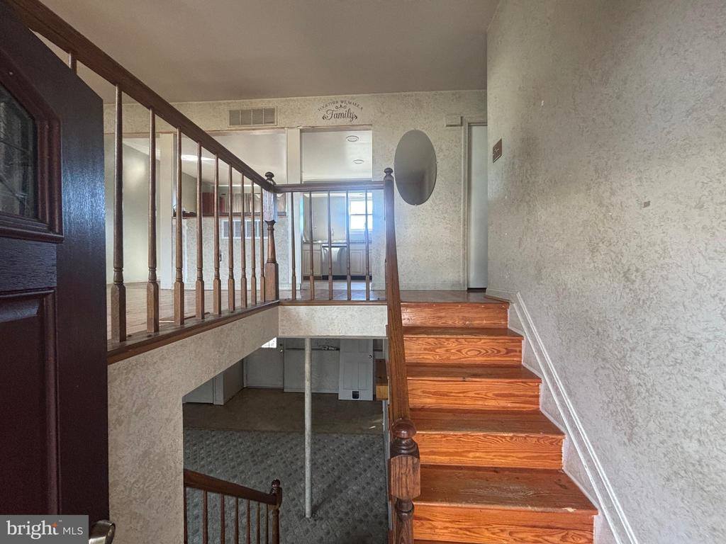 10 Starboard Court, Taneytown, MD 21787