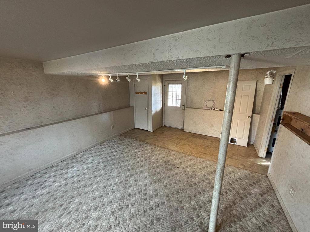 10 Starboard Court, Taneytown, MD 21787