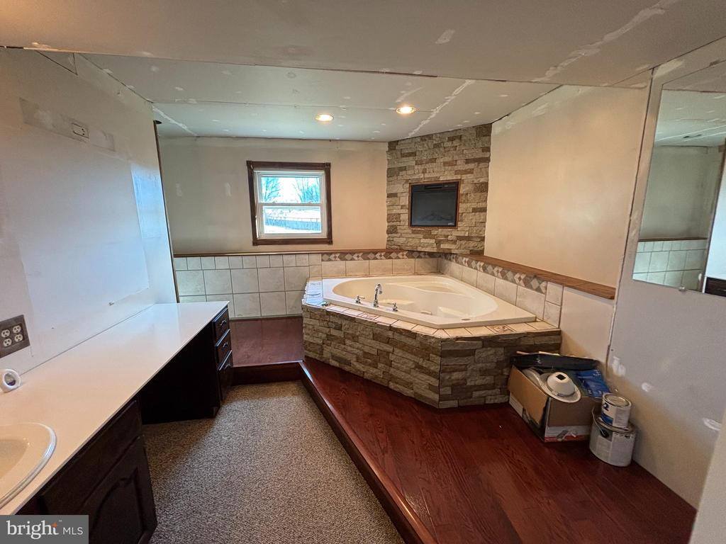 10 Starboard Court, Taneytown, MD 21787