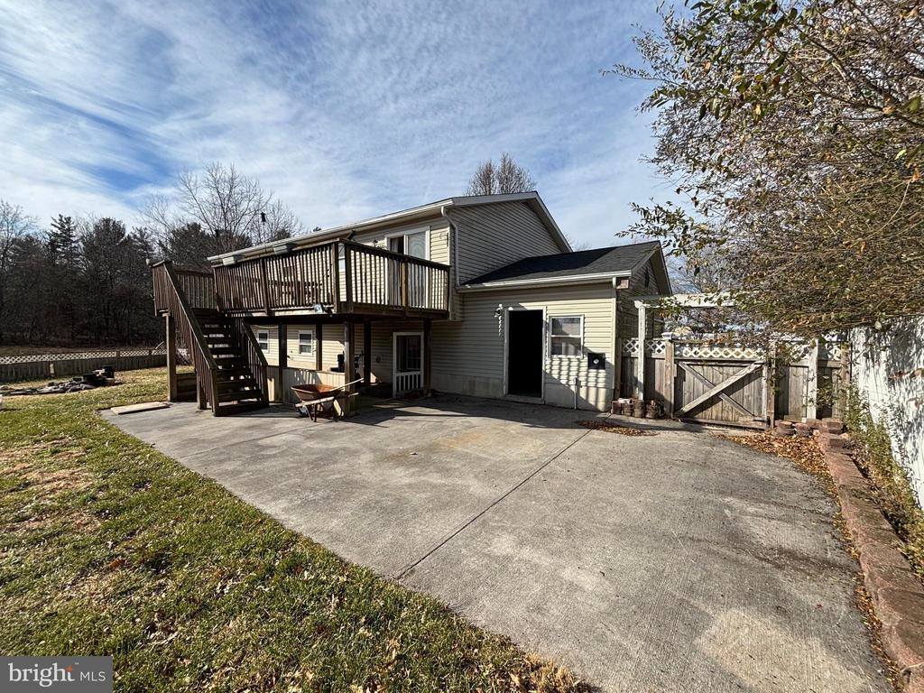 10 Starboard Court, Taneytown, MD 21787