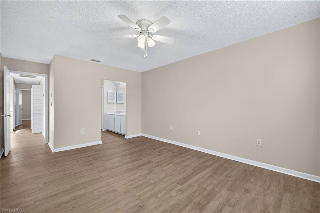 11653 Pointe Circle Dr, Fort Myers, FL 33908