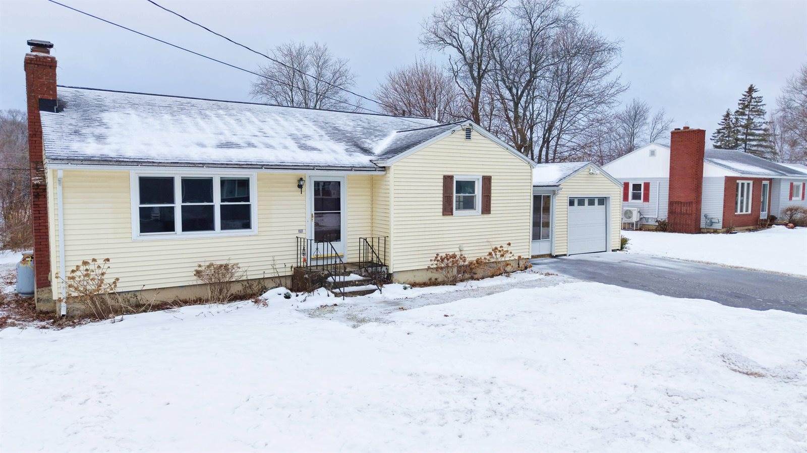 13 Westbrook Terrace, Hampden, ME 04444