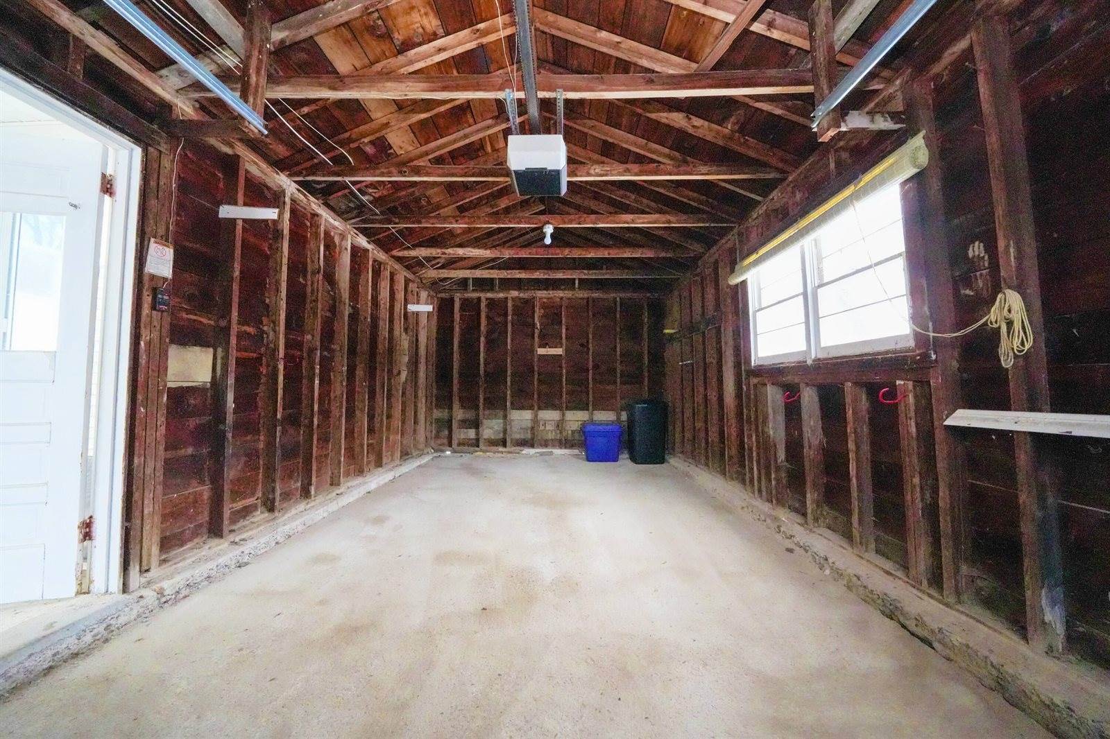 13 Westbrook Terrace, Hampden, ME 04444