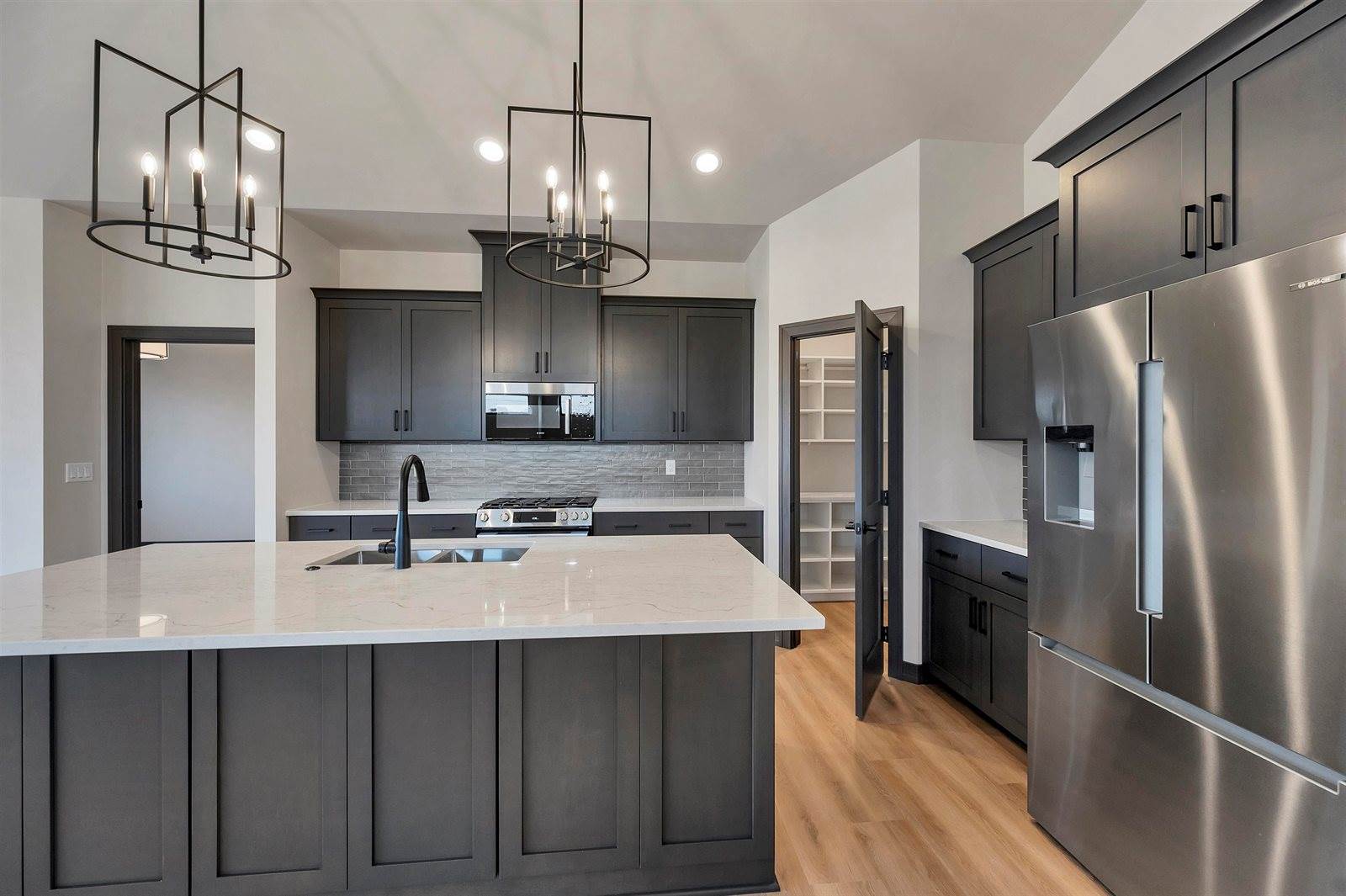 315 Aldon Circle, Green Bay, WI 54304