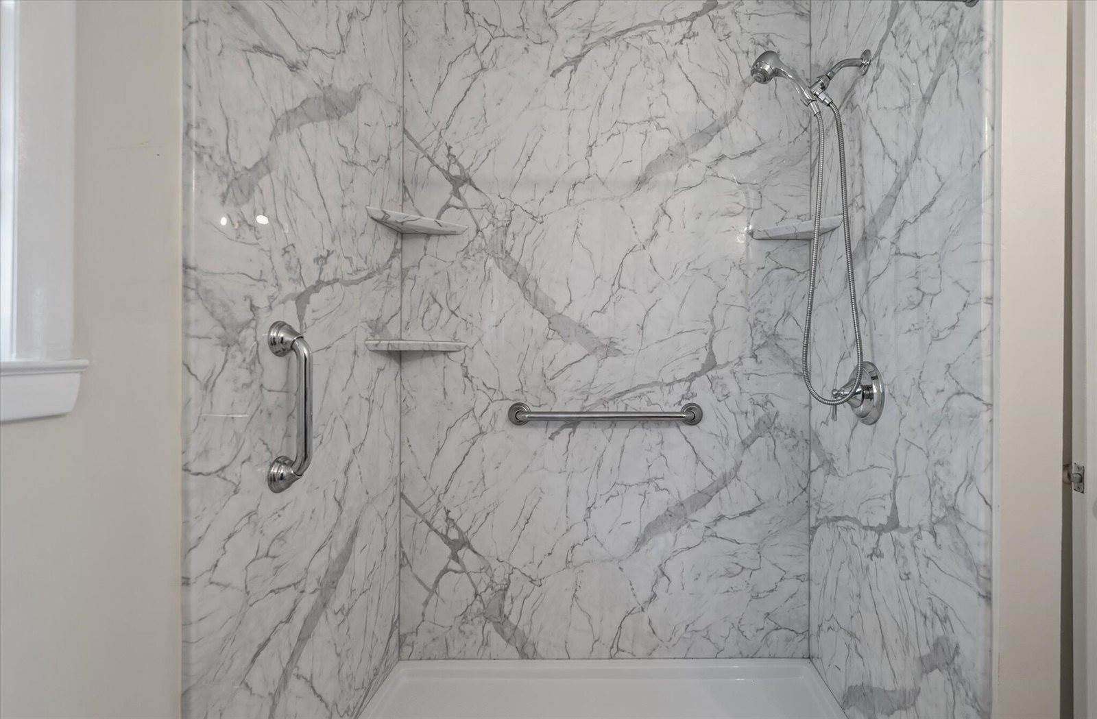 2213 Pinehurst Avenue, Charleston, SC 29414