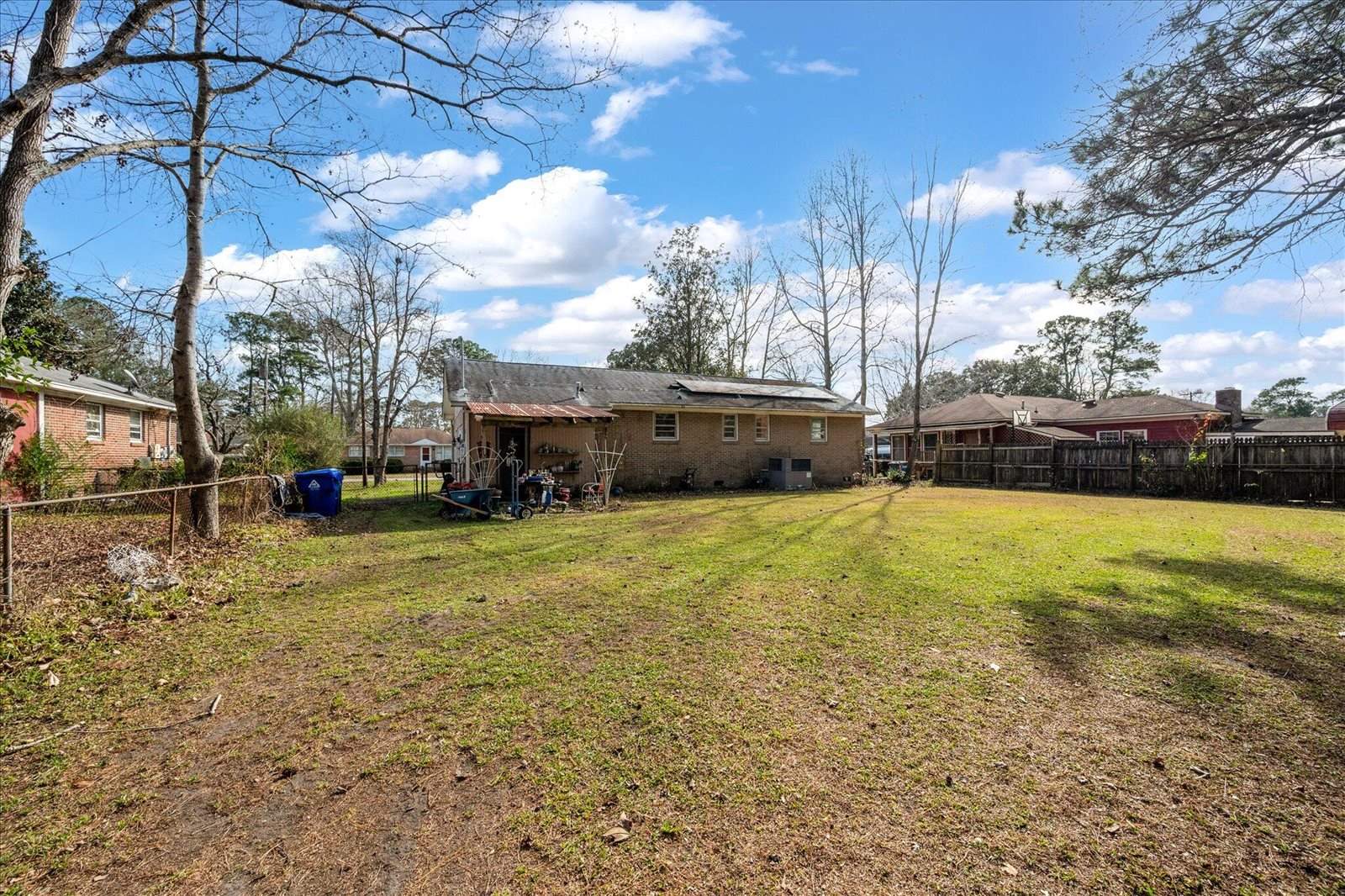 2213 Pinehurst Avenue, Charleston, SC 29414