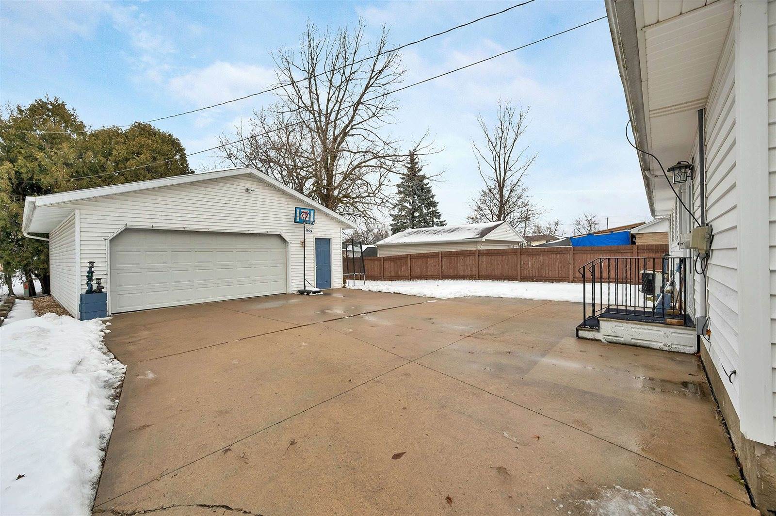 1035 Ethel Avenue, Green Bay, WI 54303