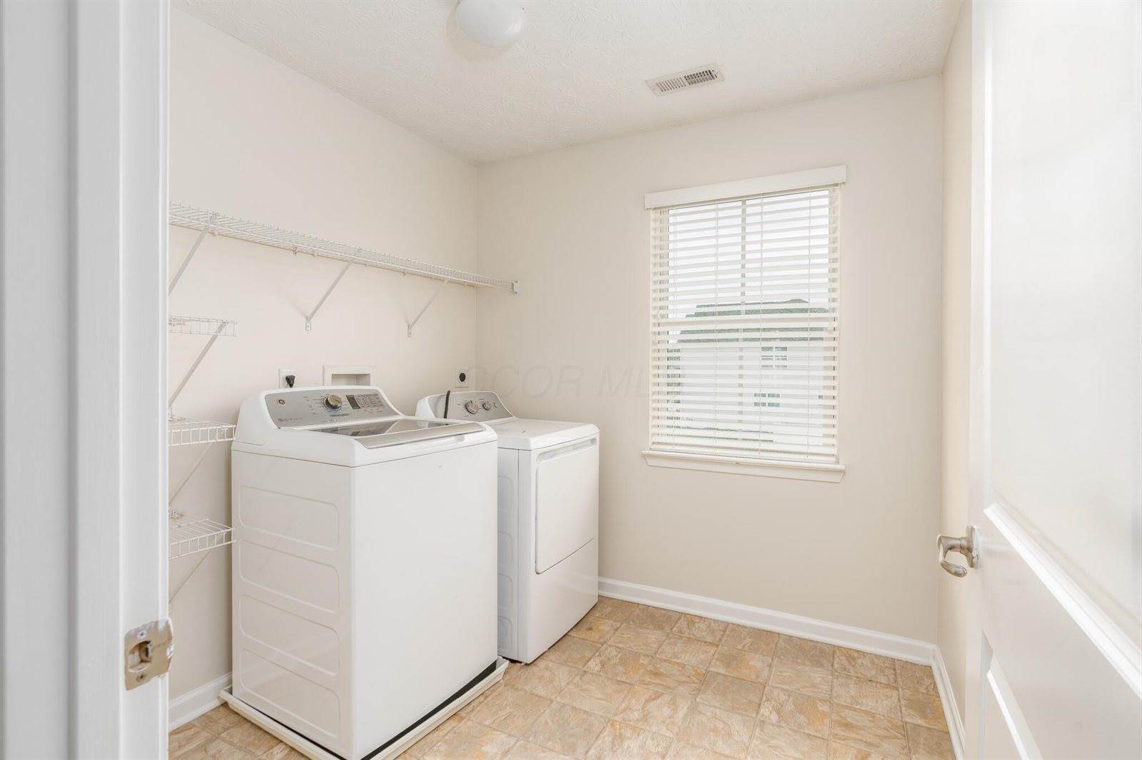 5538 Lehman Meadows Drive, Canal Winchester, OH 43110