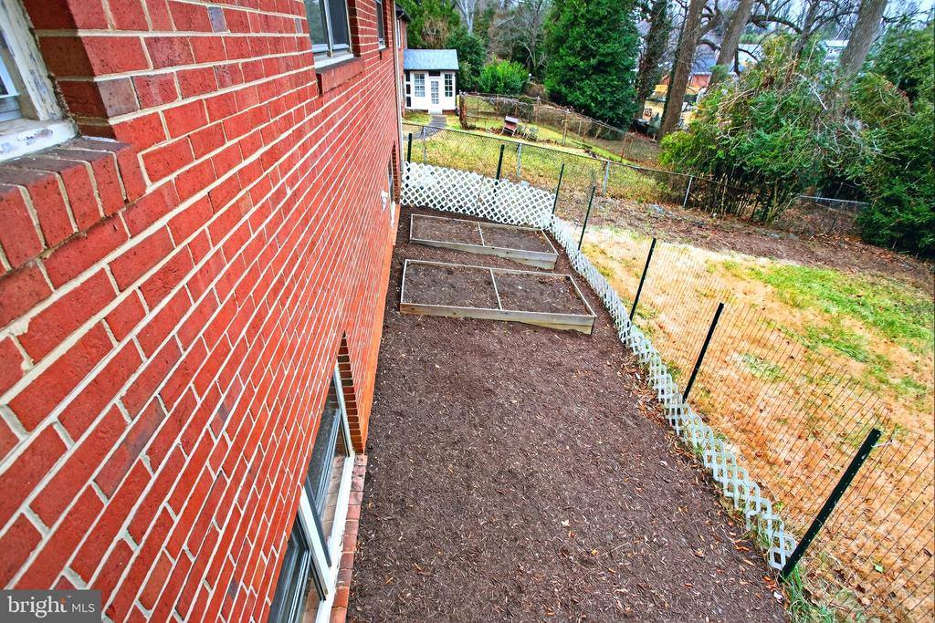 413 Southwest Drive, Silver Spring, MD 20901