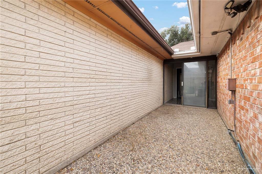 2811 Ashley Drive, Pharr, TX 78577