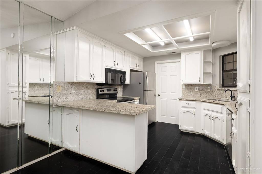 2811 Ashley Drive, Pharr, TX 78577