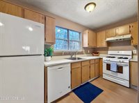 47 Carnaby Close, Freehold, NJ 07728