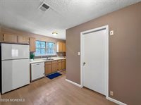 47 Carnaby Close, Freehold, NJ 07728