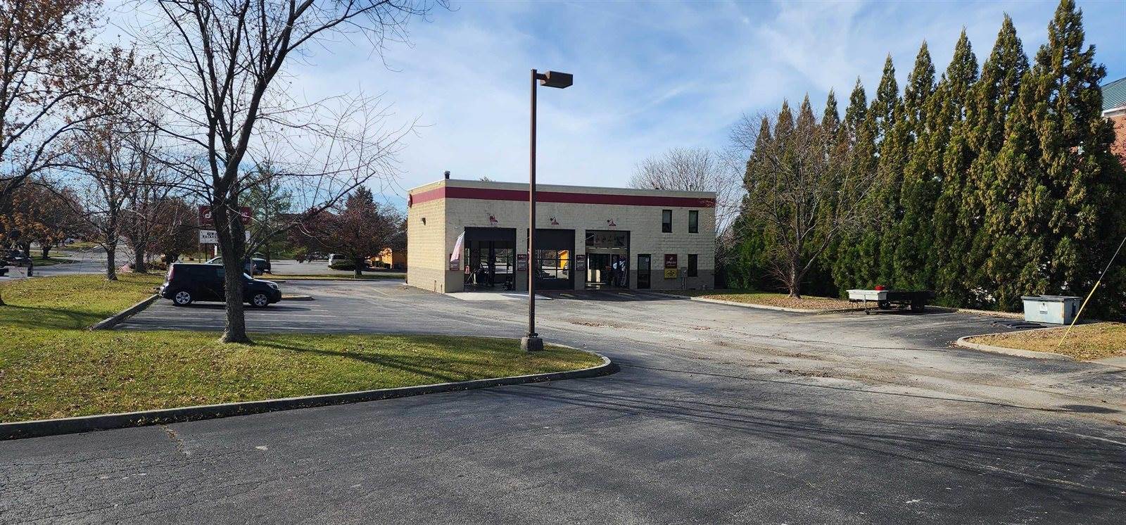 2405 MARKET Street, Christiansburg, VA 24073