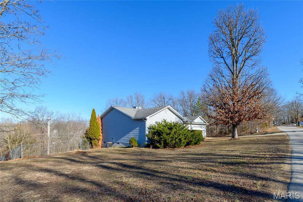 16855 Lensman Road, Saint Robert, MO 65584