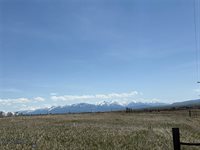 100 Queen Lane, Clyde Park, MT 59047