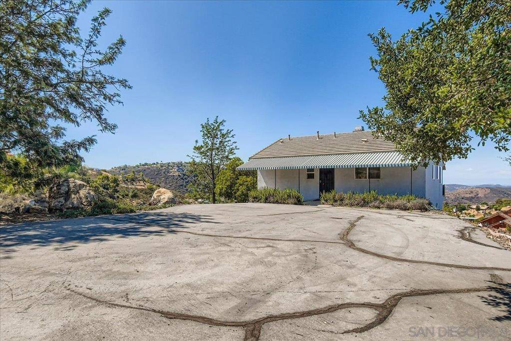 13622 Coyote Vista Way, Jamul, CA 91935