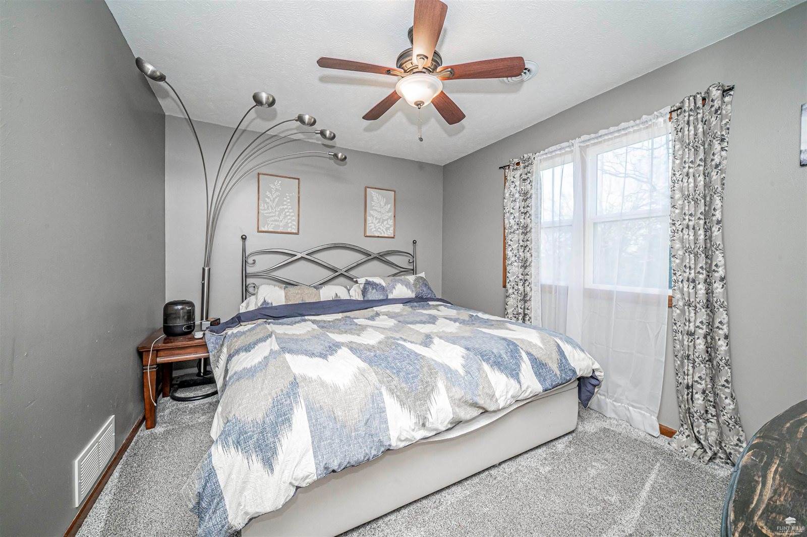 602 Knollwood Street, Wakefield, KS 67487