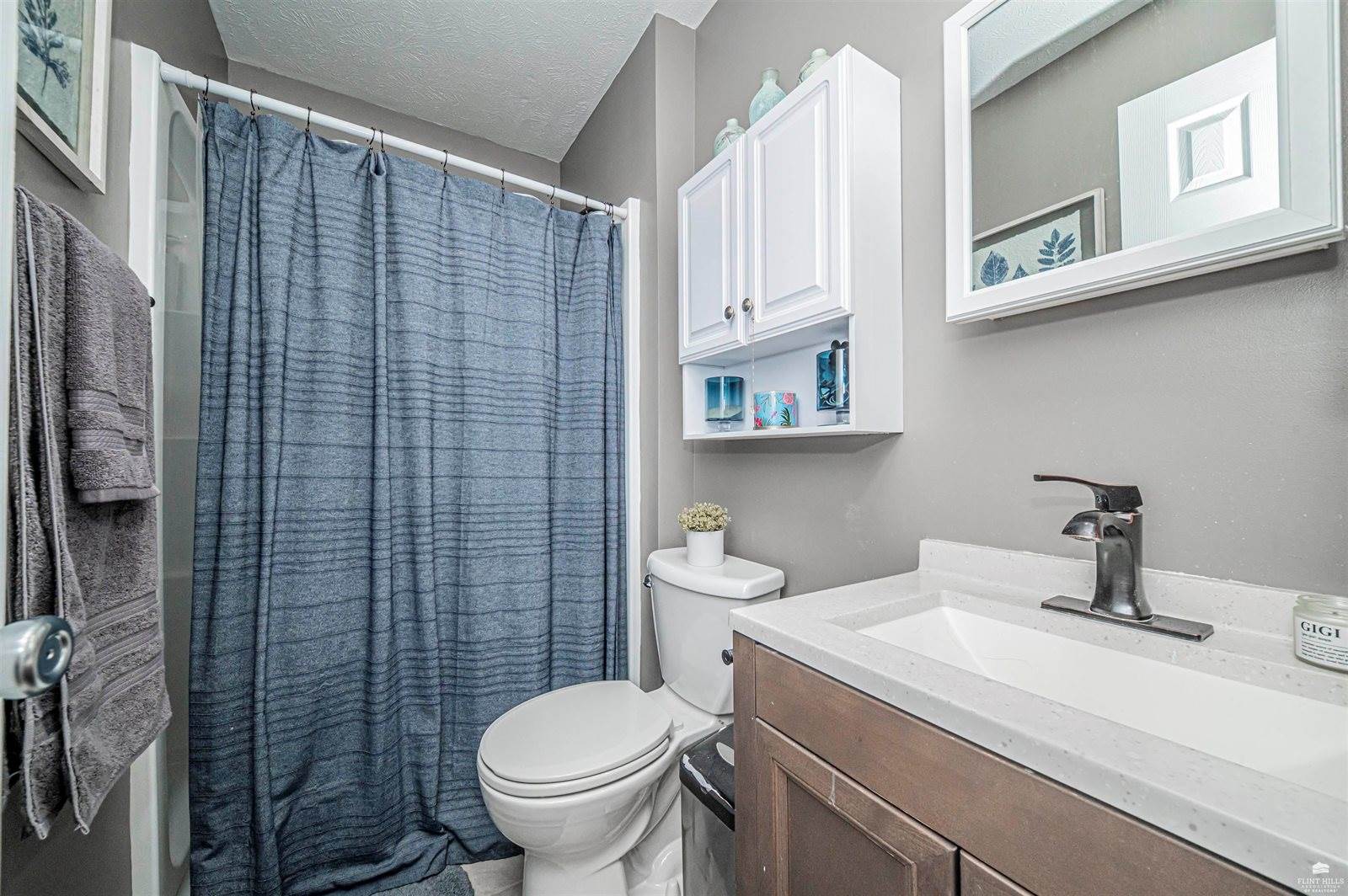 602 Knollwood Street, Wakefield, KS 67487