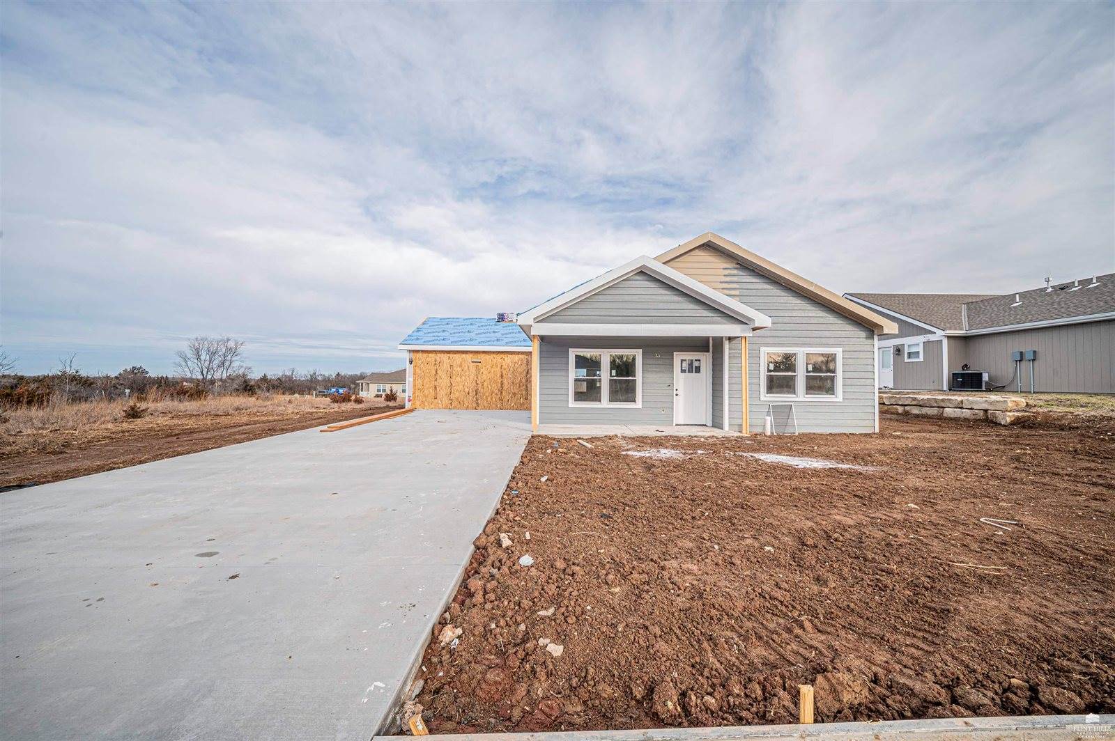 2038 Sutter Woods Road, Junction City, KS 66441