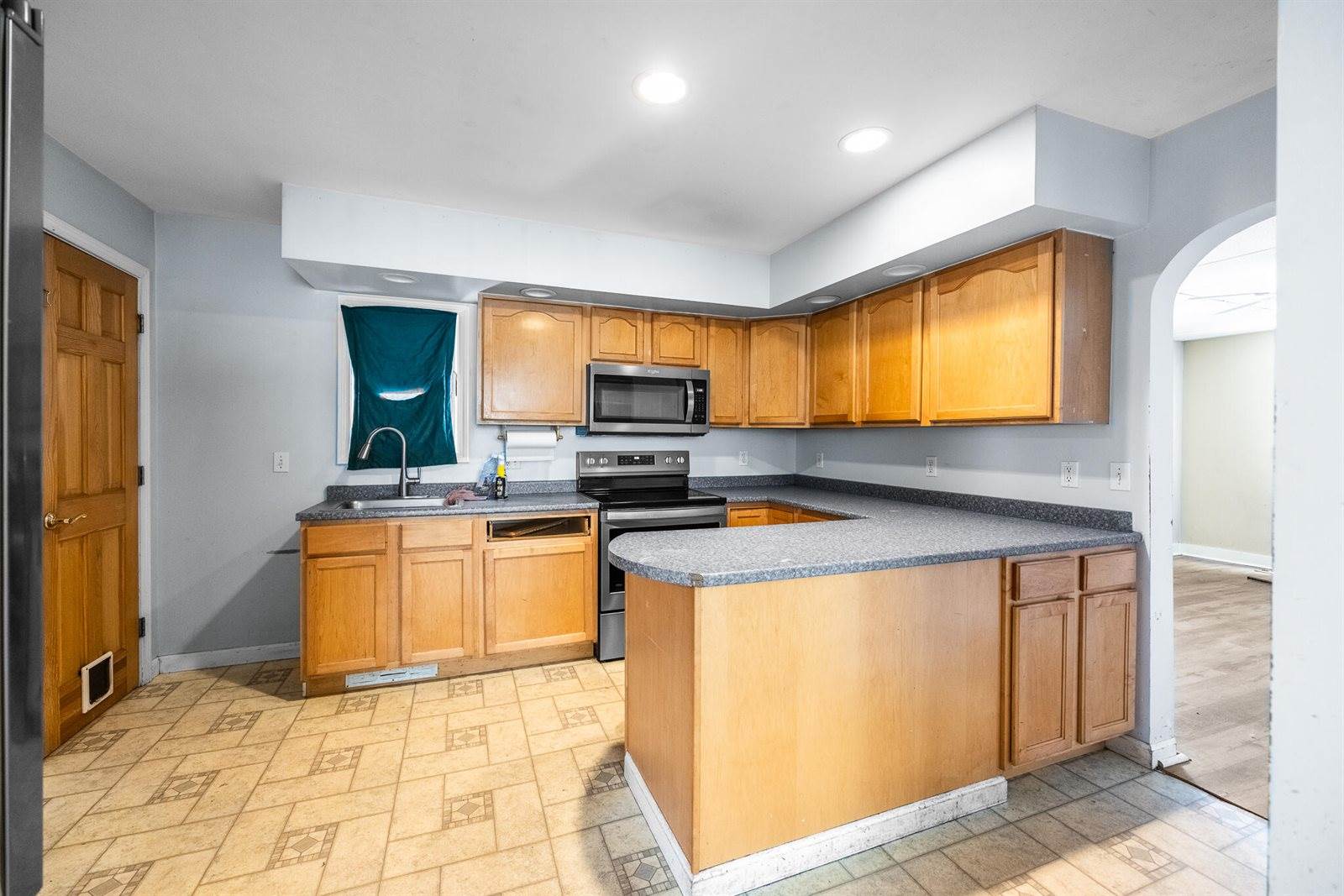 211 Maple Street, Bangor, ME 04401