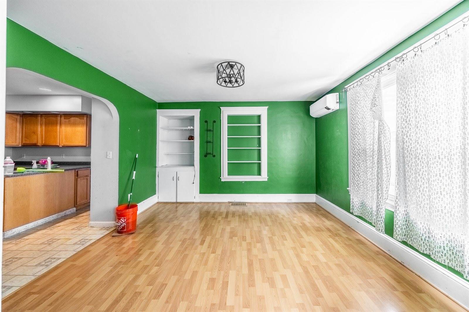 211 Maple Street, Bangor, ME 04401